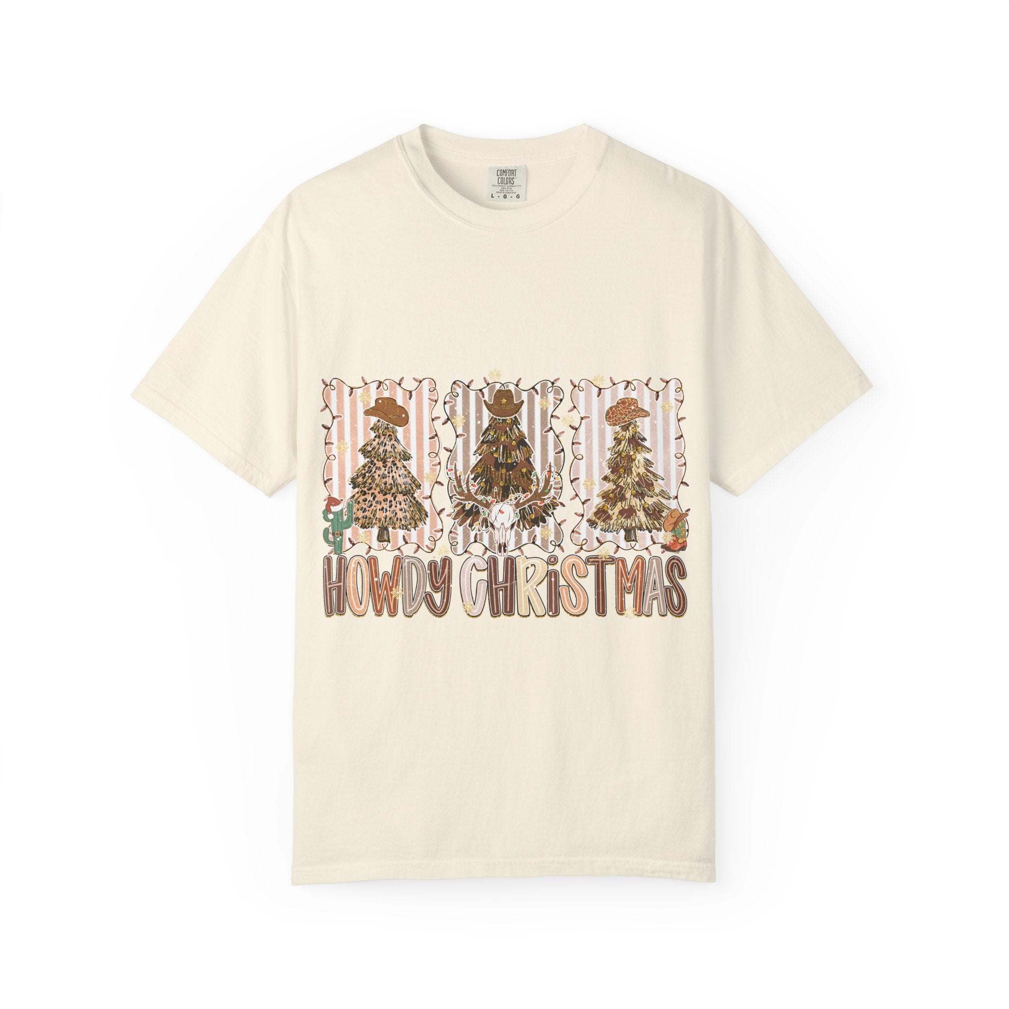 Cowboy Howdy Christmas t-shirt with festive cowboy tree design in beige color