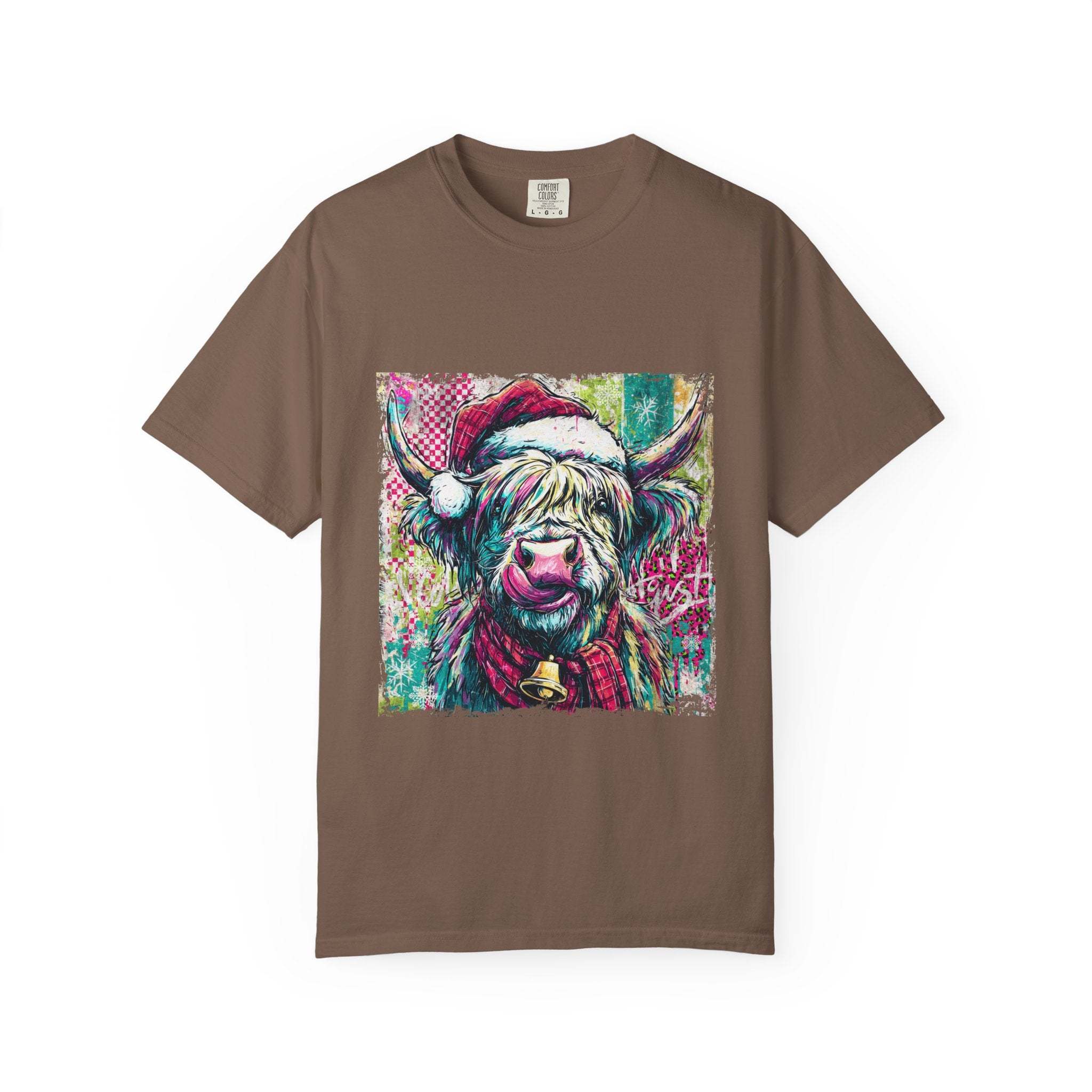 Retro Santa Highland Cow T-shirt with festive cow illustration on brown cotton fabric