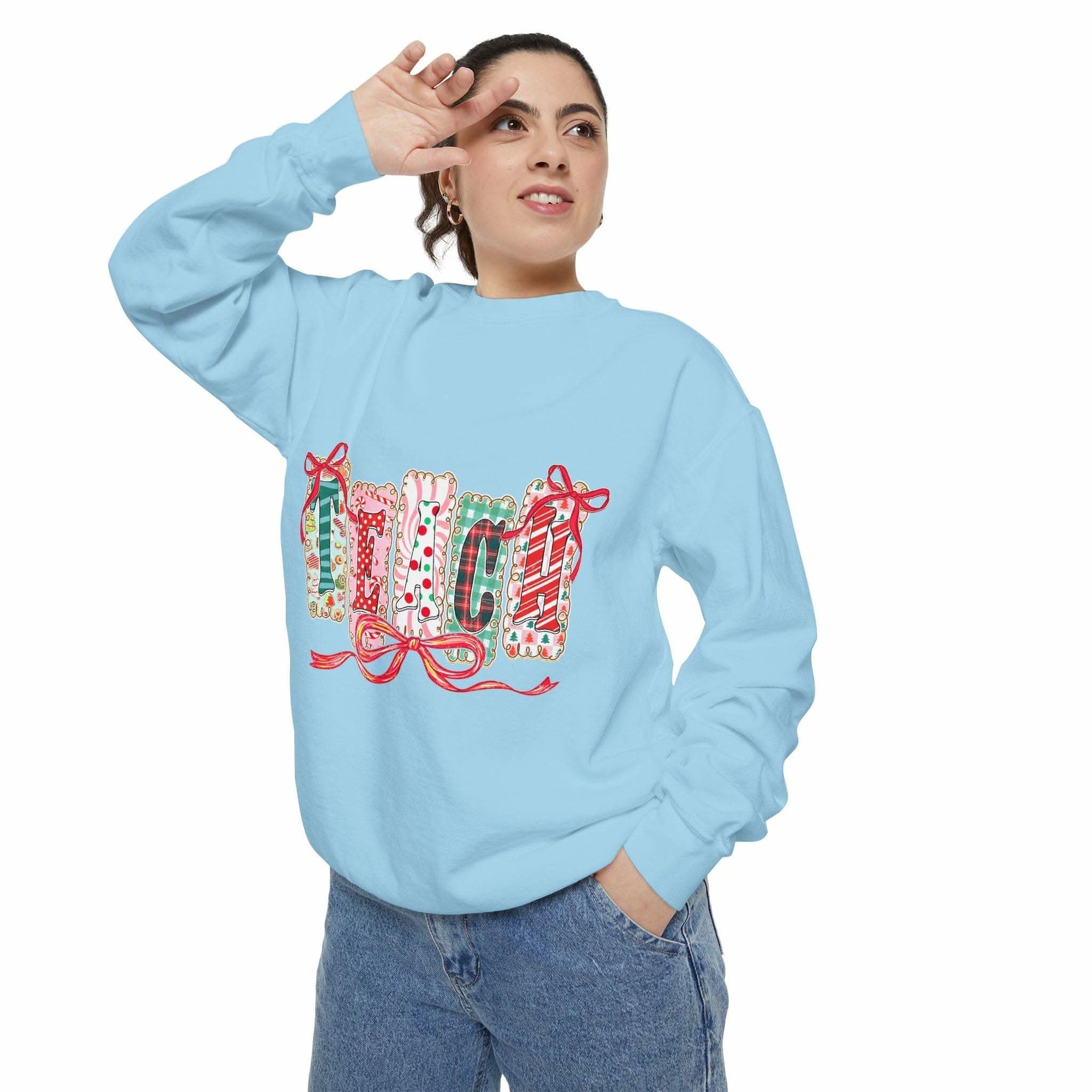 Pepper-colored sweatshirt with a preppy design, ideal for Christmas gifts, from Printify, available in sizes S, M, L.