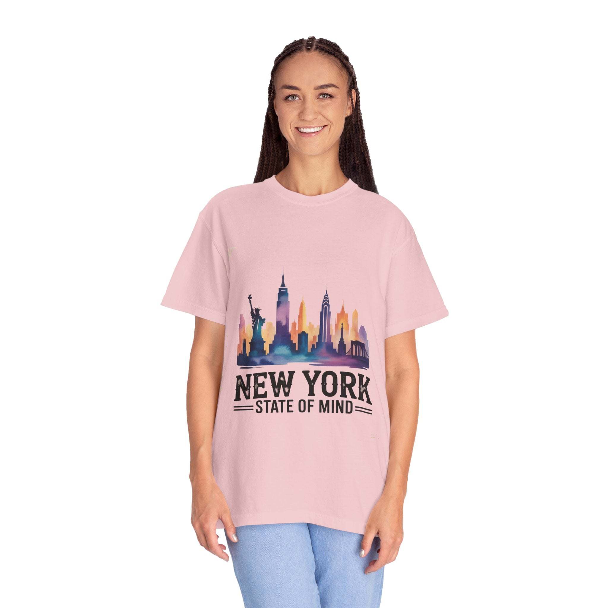 Garment-dyed pink T-shirt with New York skyline and "New York State of Mind" text, casual urban wear