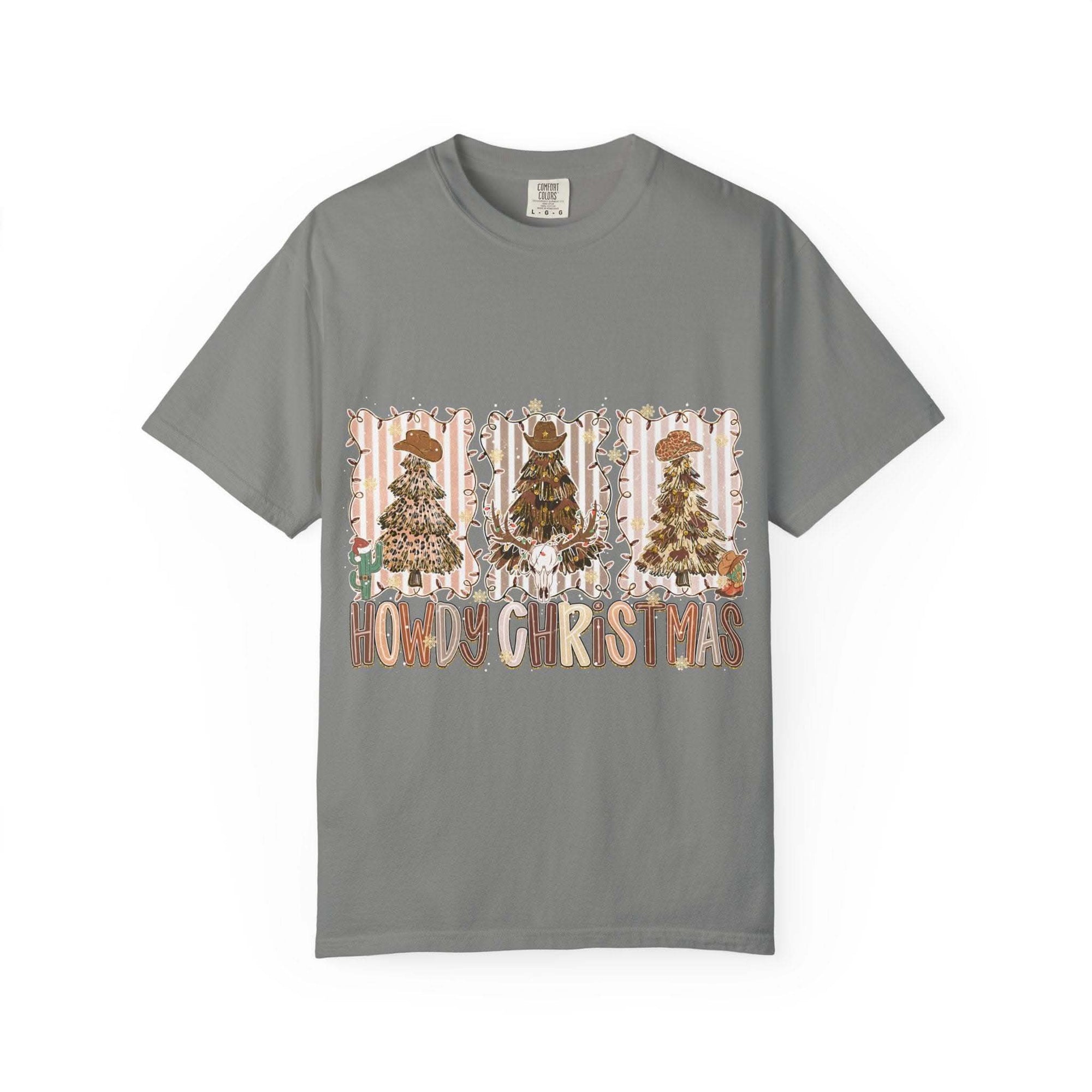 Cowboy Howdy Christmas t-shirt with festive cowboy tree design on gray cotton fabric