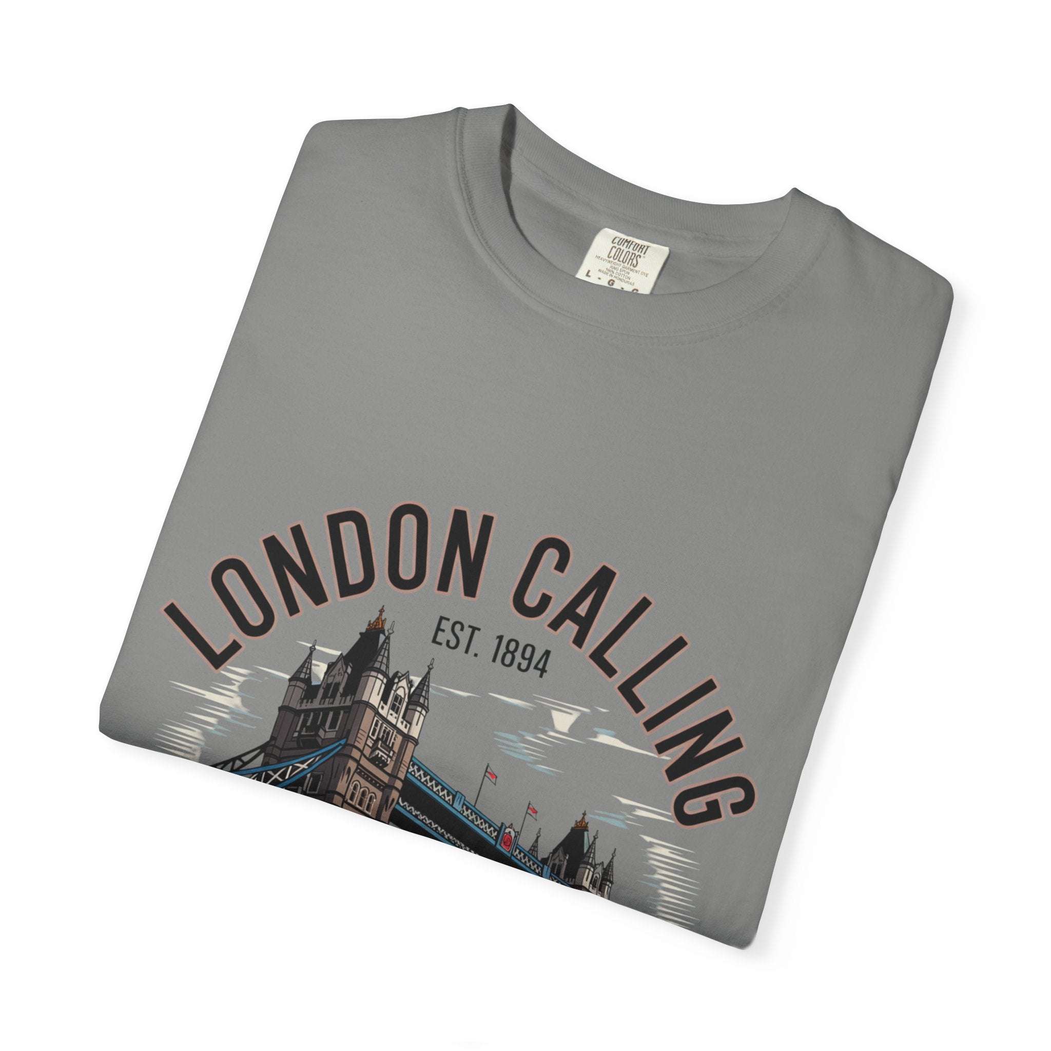London Calling Travel T-shirt in grey with London Bridge graphic, unisex garment-dyed cotton, casual travel style