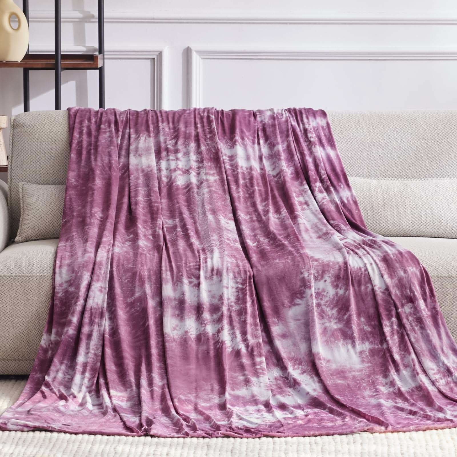 Colorful tie-dye breathable blanket 90x108 inches for cozy and stylish comfort