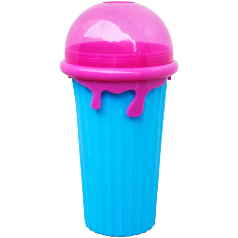 500ml large capacity slushy cup with blue base and pink dome lid for quick-frozen smoothies and homemade juice.