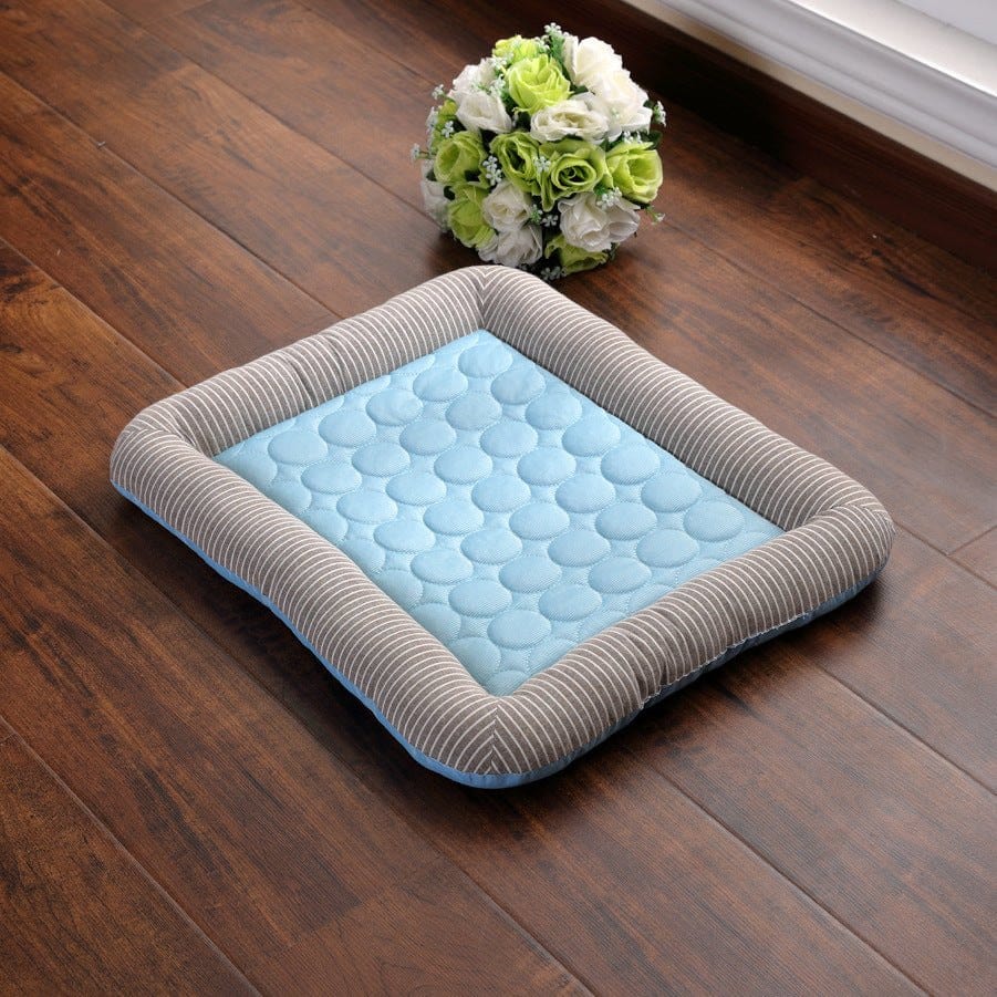 Pet Cooling Pad Bed - Soft Ice Silk Mat for Dogs & Cats