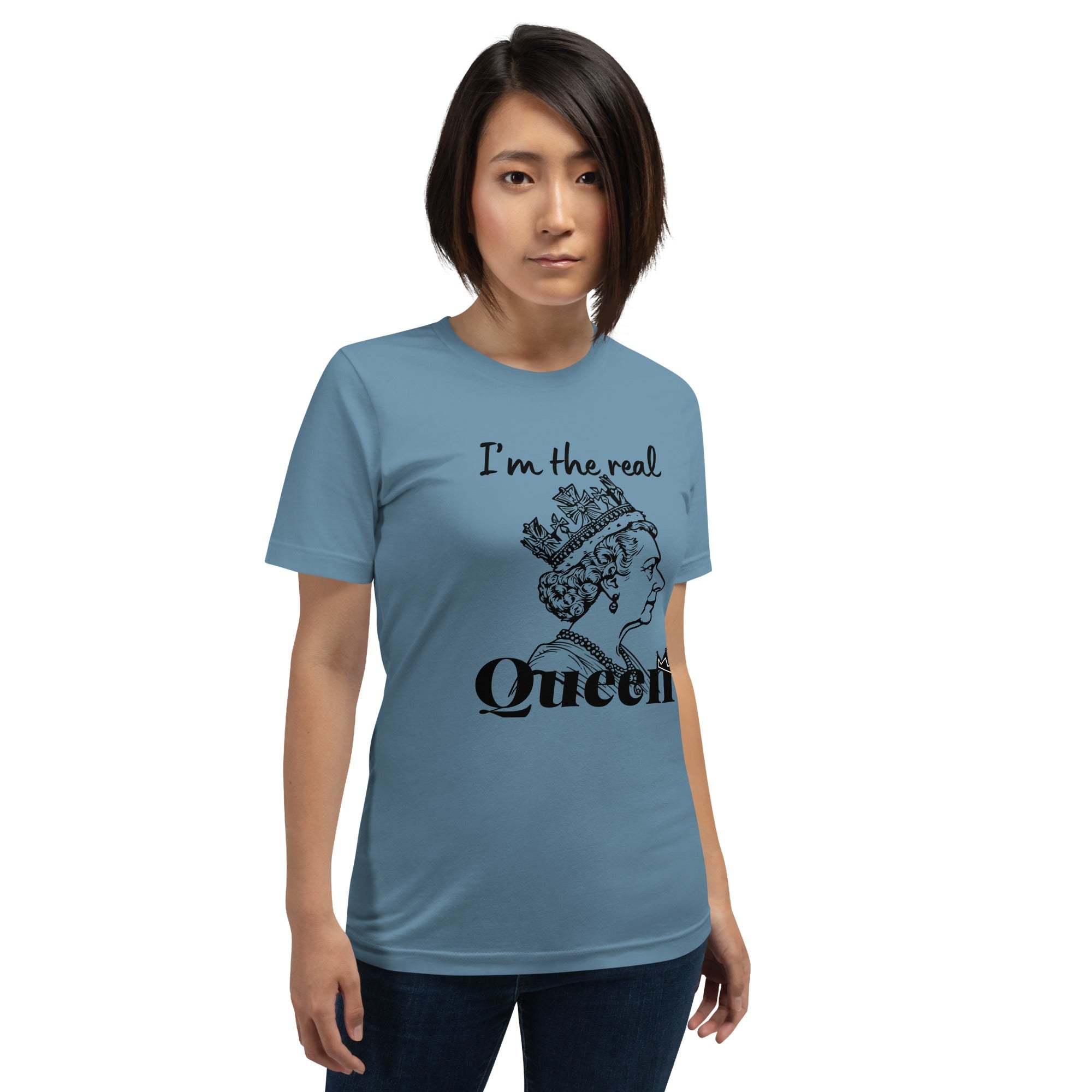 Real Queen T-Shirt - Bold Royal Graphic Tee for Feminine Empowerment