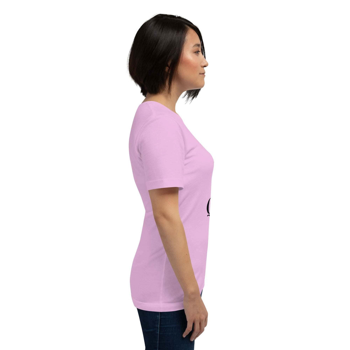 Real Queen T-Shirt - Bold Royal Graphic Tee for Feminine Empowerment