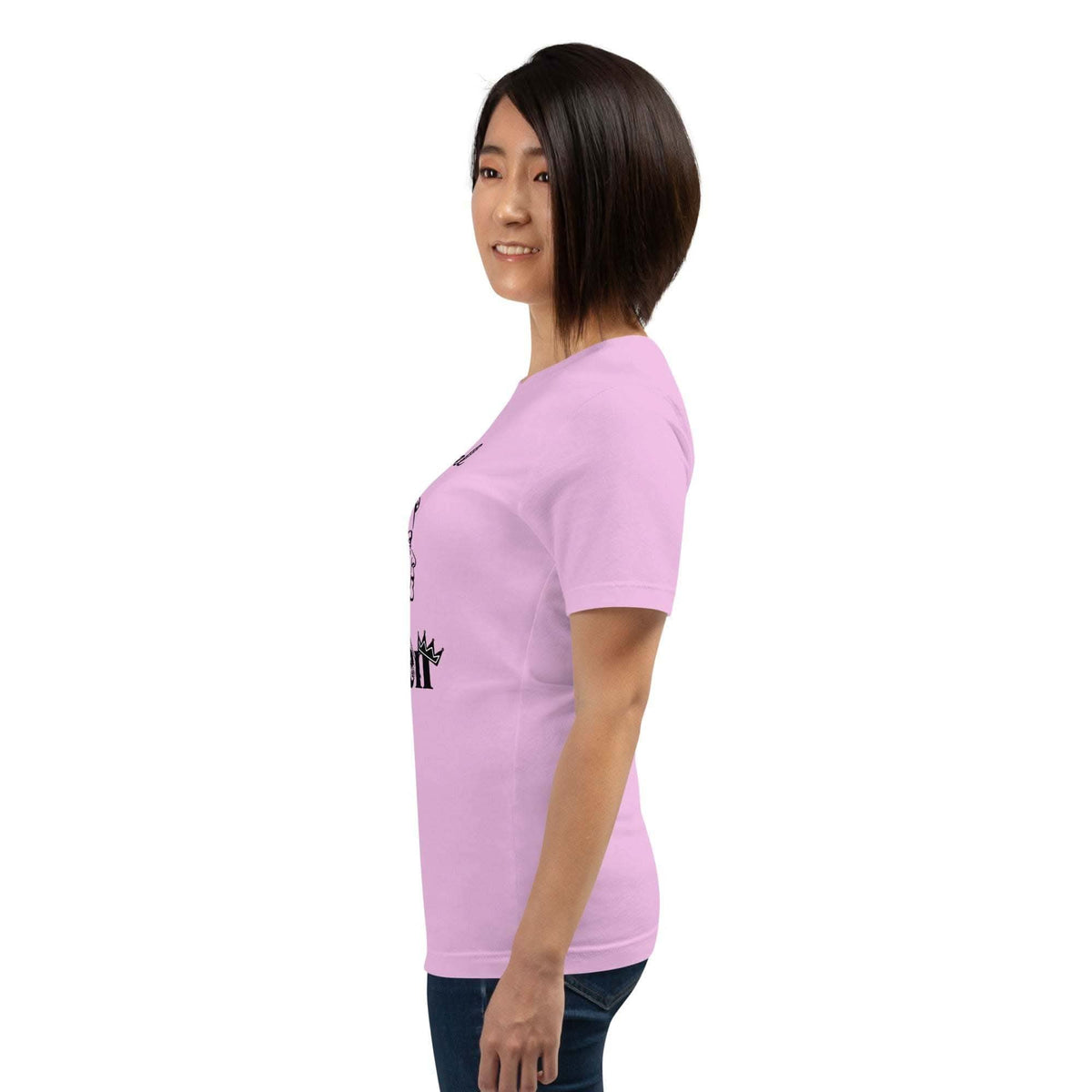 Real Queen T-Shirt - Bold Royal Graphic Tee for Feminine Empowerment