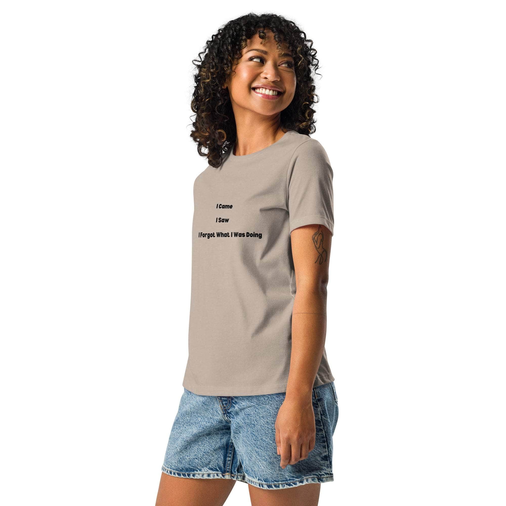 Woman wearing a beige sarcastic t-shirt with "I Came I Saw I Forgot What I Was Doing" print and denim shorts