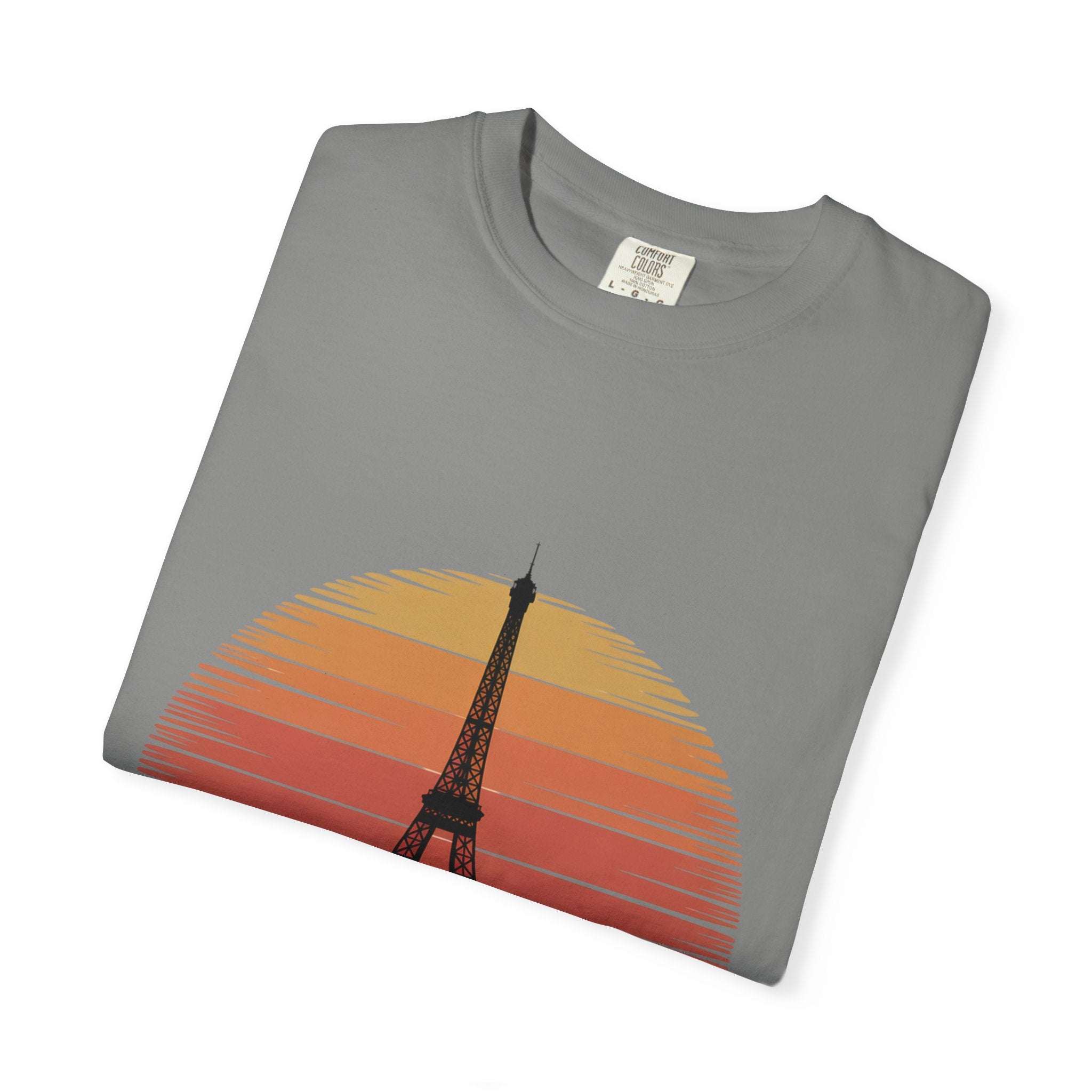 Garment-Dyed T-shirt Vacation in Paris Travel