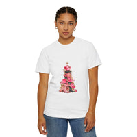 Pepper-colored cotton t-shirt featuring a festive cowgirl Christmas tree design by Printify