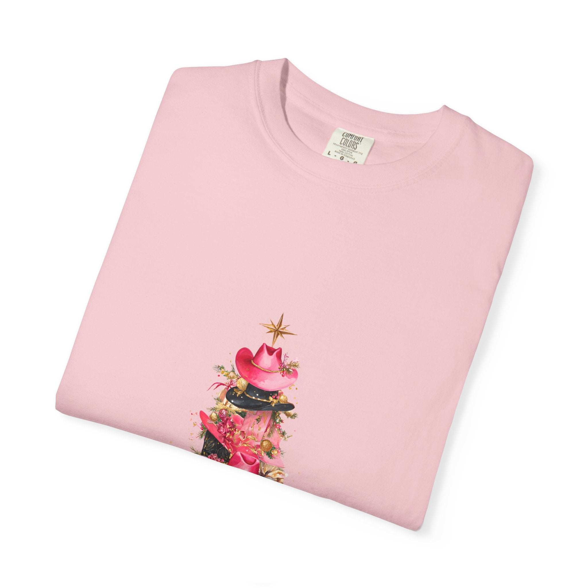 Pepper-colored cotton t-shirt featuring a festive cowgirl Christmas tree design by Printify