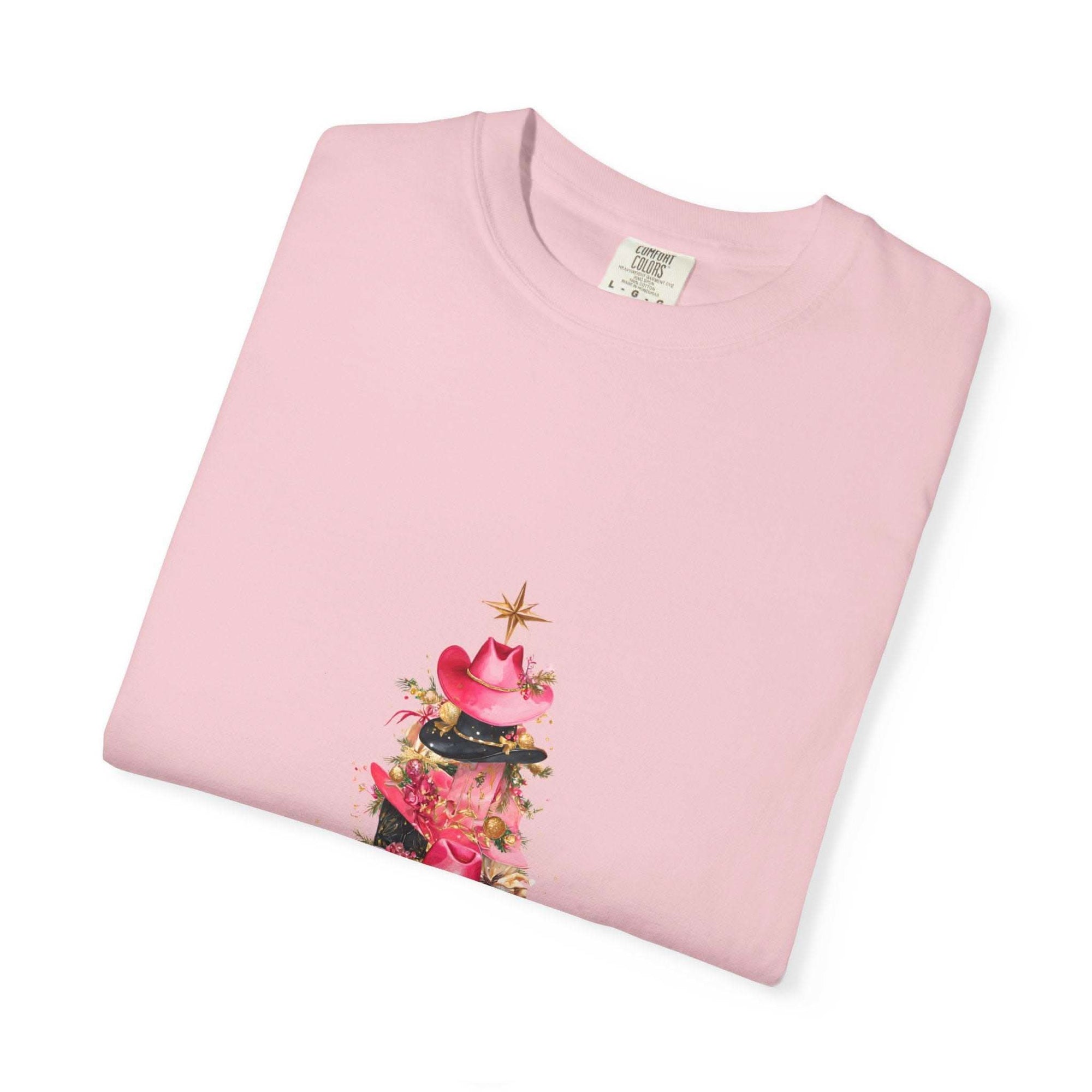 Pepper-colored cotton t-shirt featuring a festive cowgirl Christmas tree design by Printify