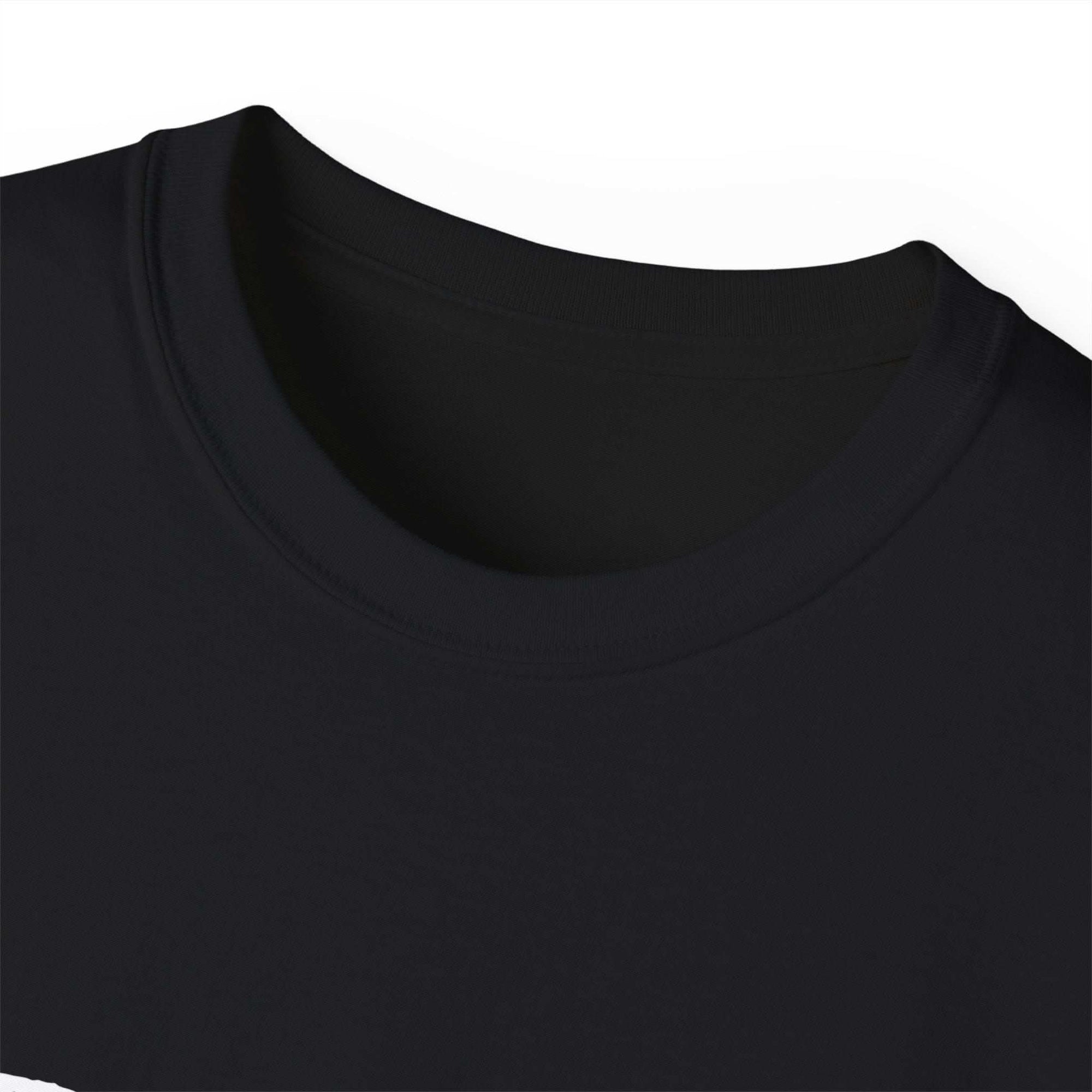 Black distressed Sparkle Queen T-Shirt with round neckline for fashionistas