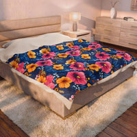 Tropical Hibiscus Floral Velveteen Plush Blanket | Hawaiian Flower Pattern