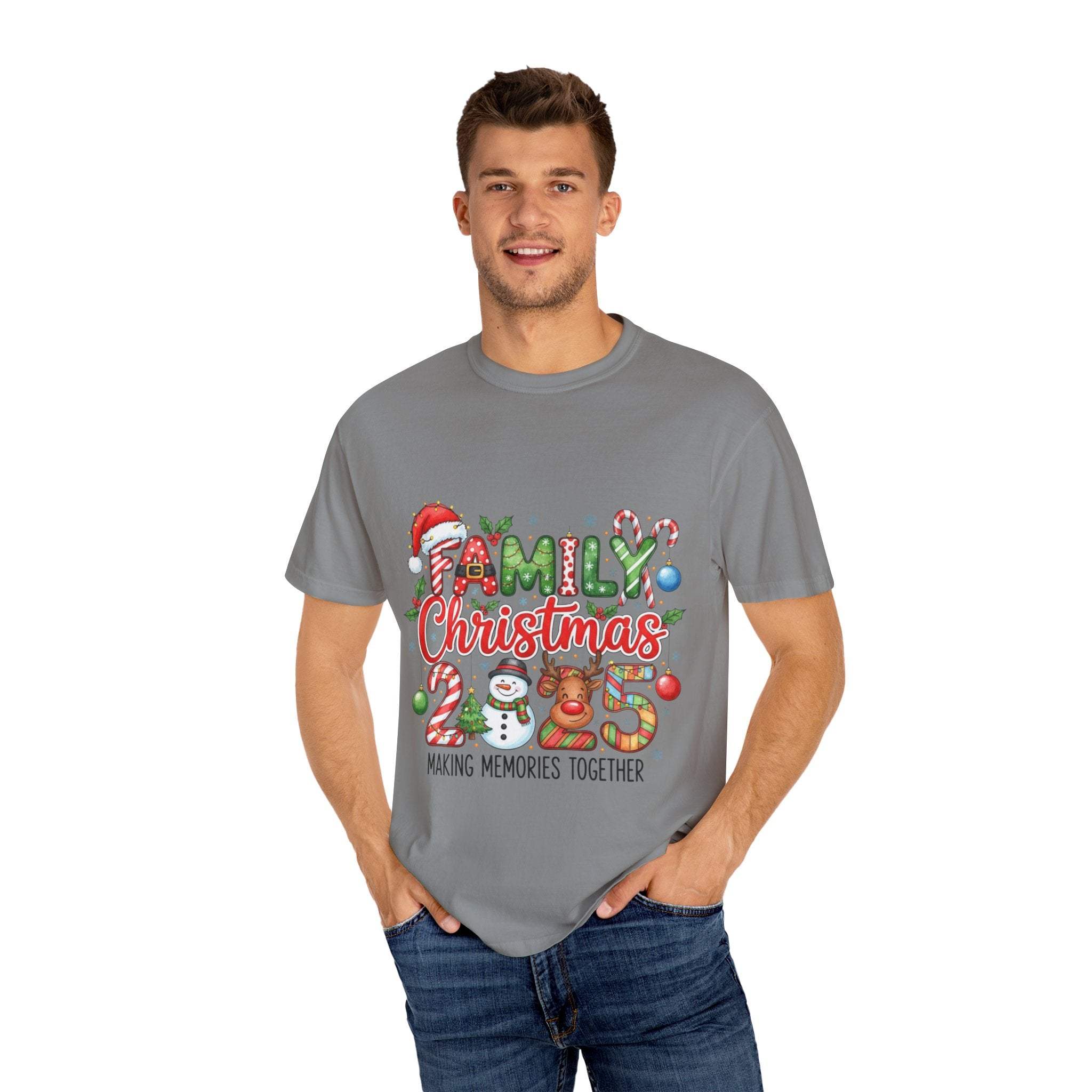 Family Christmas 2025 T-shirt