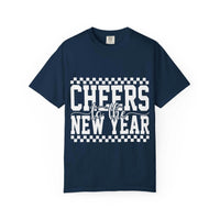 Relaxed fit Cheers for the New Year T-Shirt with vintage garment-dyed look and soft fabric for intimate celebrations and casual winter wear