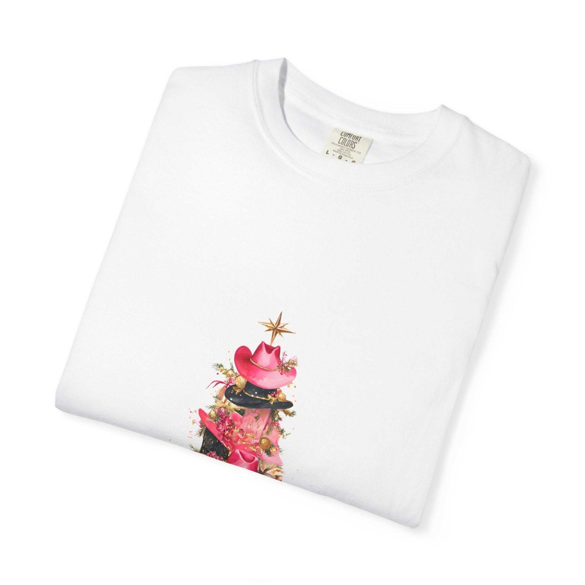 Pepper-colored cotton t-shirt featuring a festive cowgirl Christmas tree design by Printify