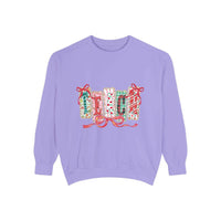 Pepper-colored sweatshirt with a preppy design, ideal for Christmas gifts, from Printify, available in sizes S, M, L.