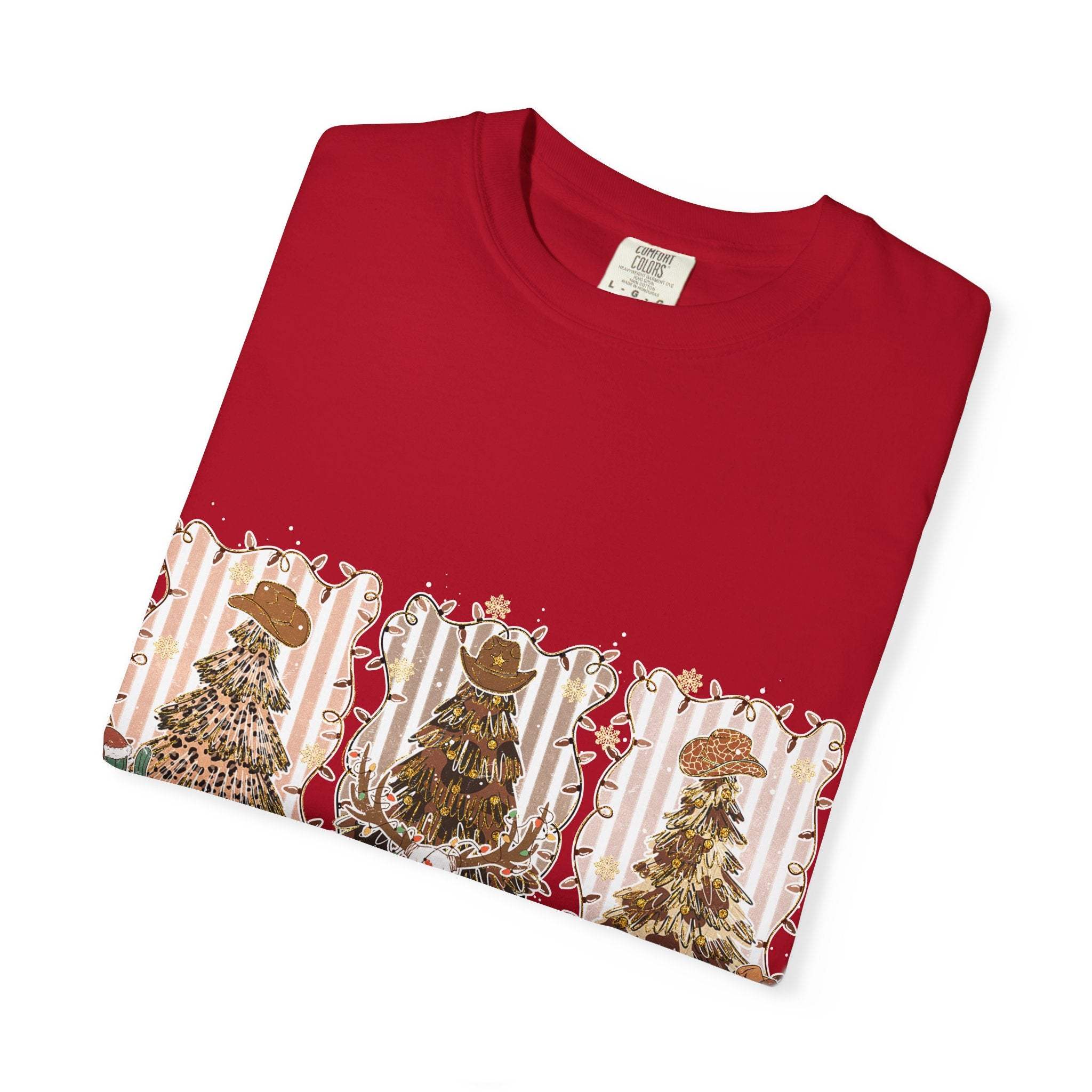Red Cowboy Howdy Christmas t-shirt with festive cowboy-themed tree design