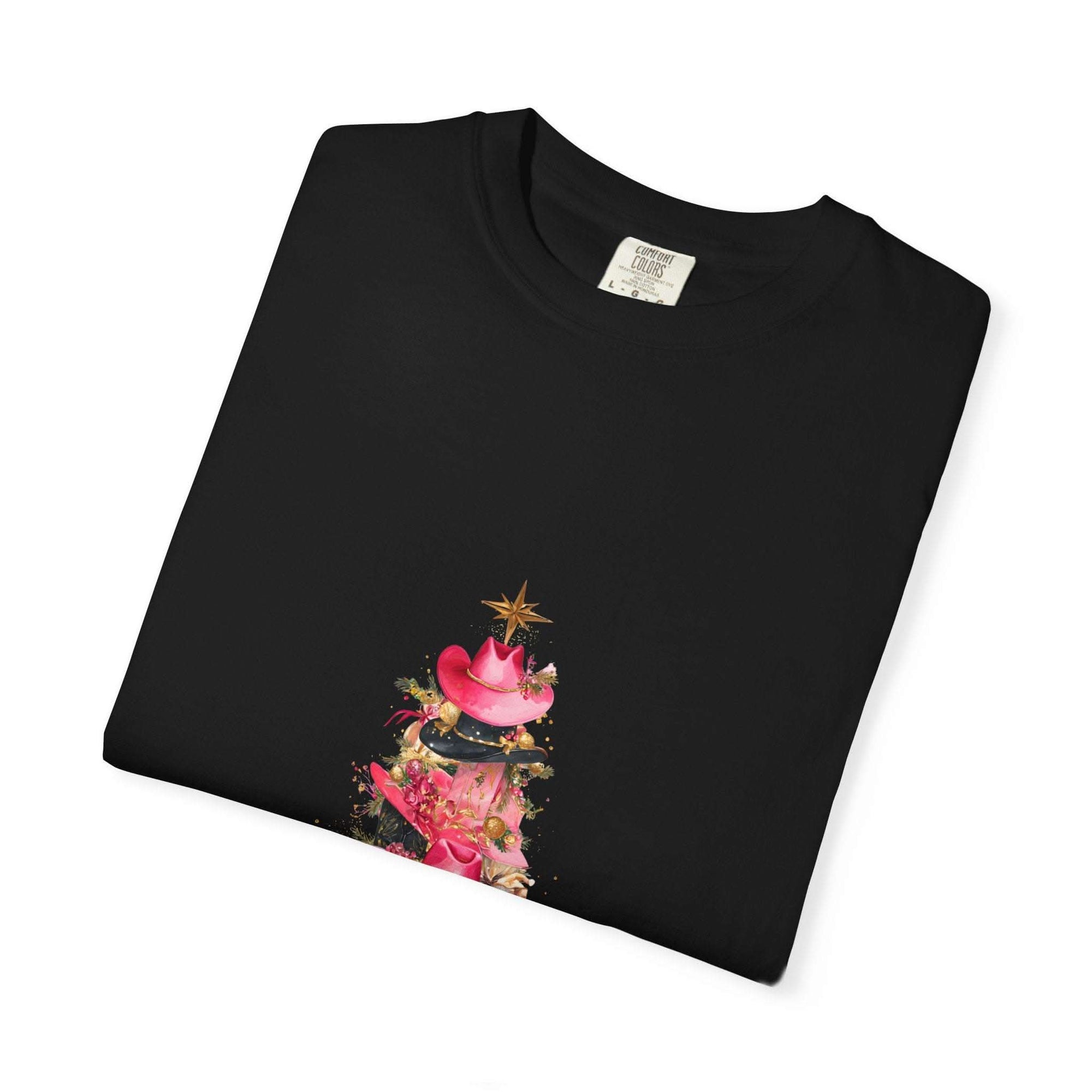 Pepper-colored cotton t-shirt featuring a festive cowgirl Christmas tree design by Printify