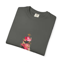 Pepper-colored cotton t-shirt featuring a festive cowgirl Christmas tree design by Printify