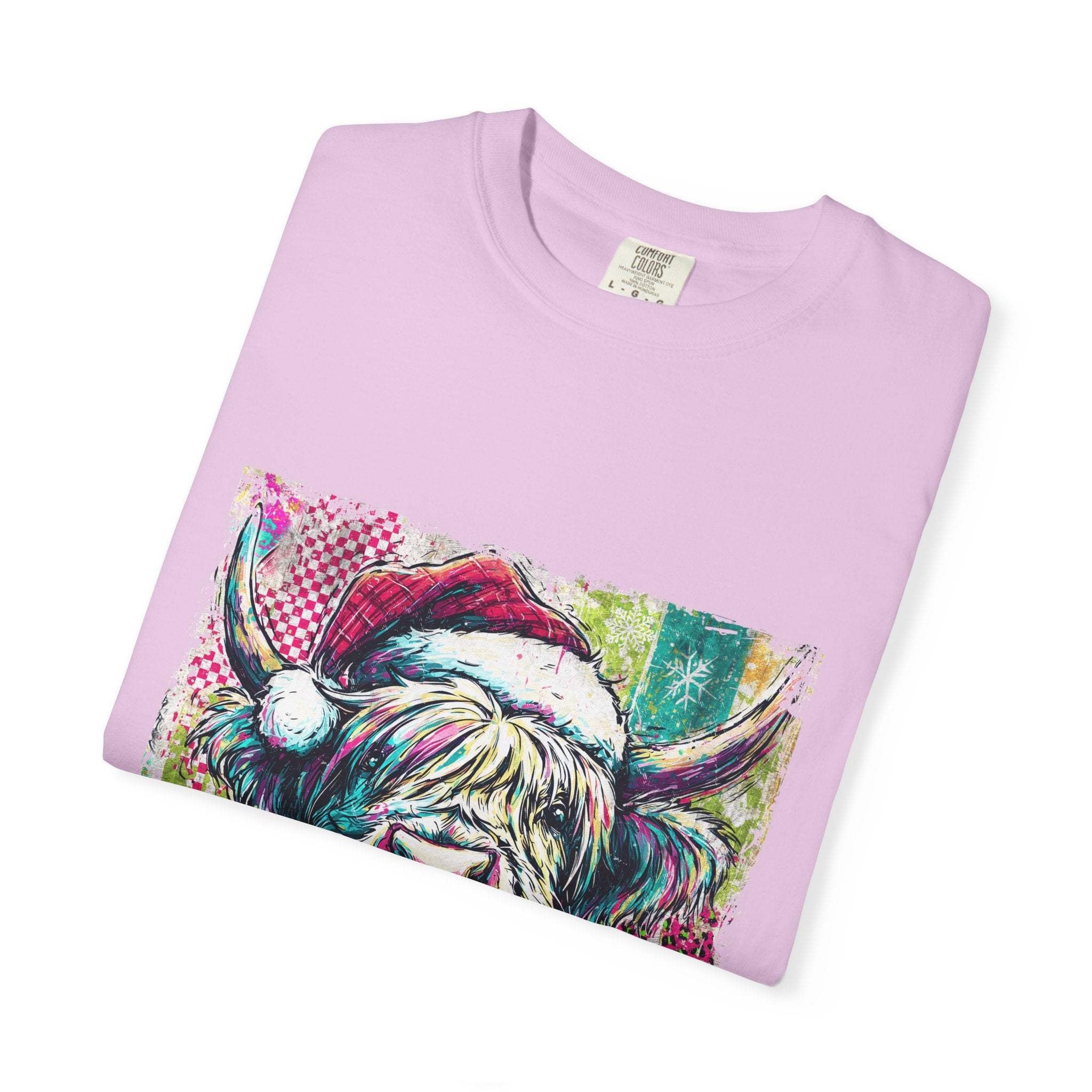 Retro Santa Highland Cow T-shirt with festive colorful graphic on light purple cotton fabric