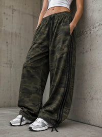Unisex Camo Wide Leg Sweatpants – Loose Fit Streetwear Pants
