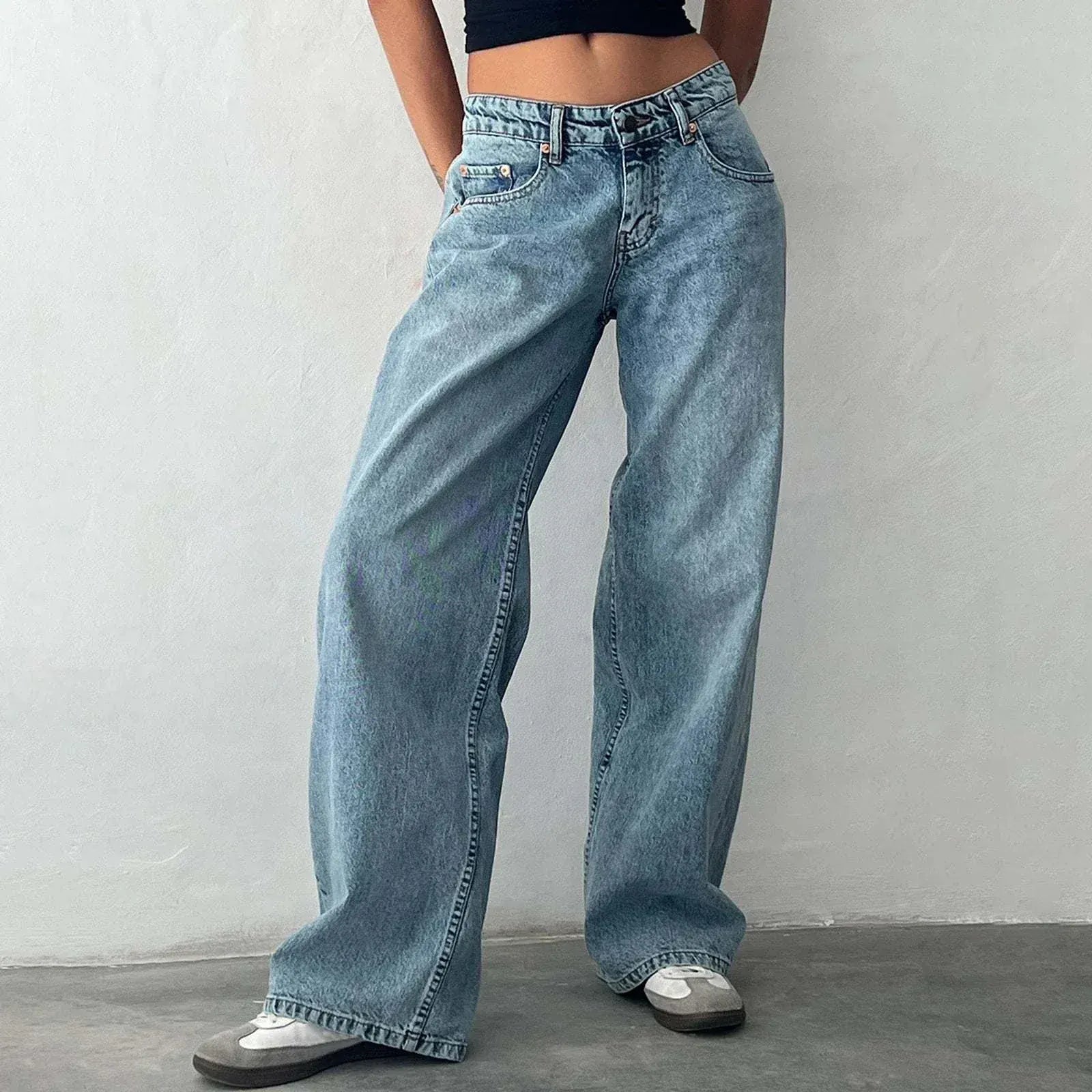 Trendy Y2K Baggy Jeans for women with low rise, casual straight leg, and pockets in denim streetwear style