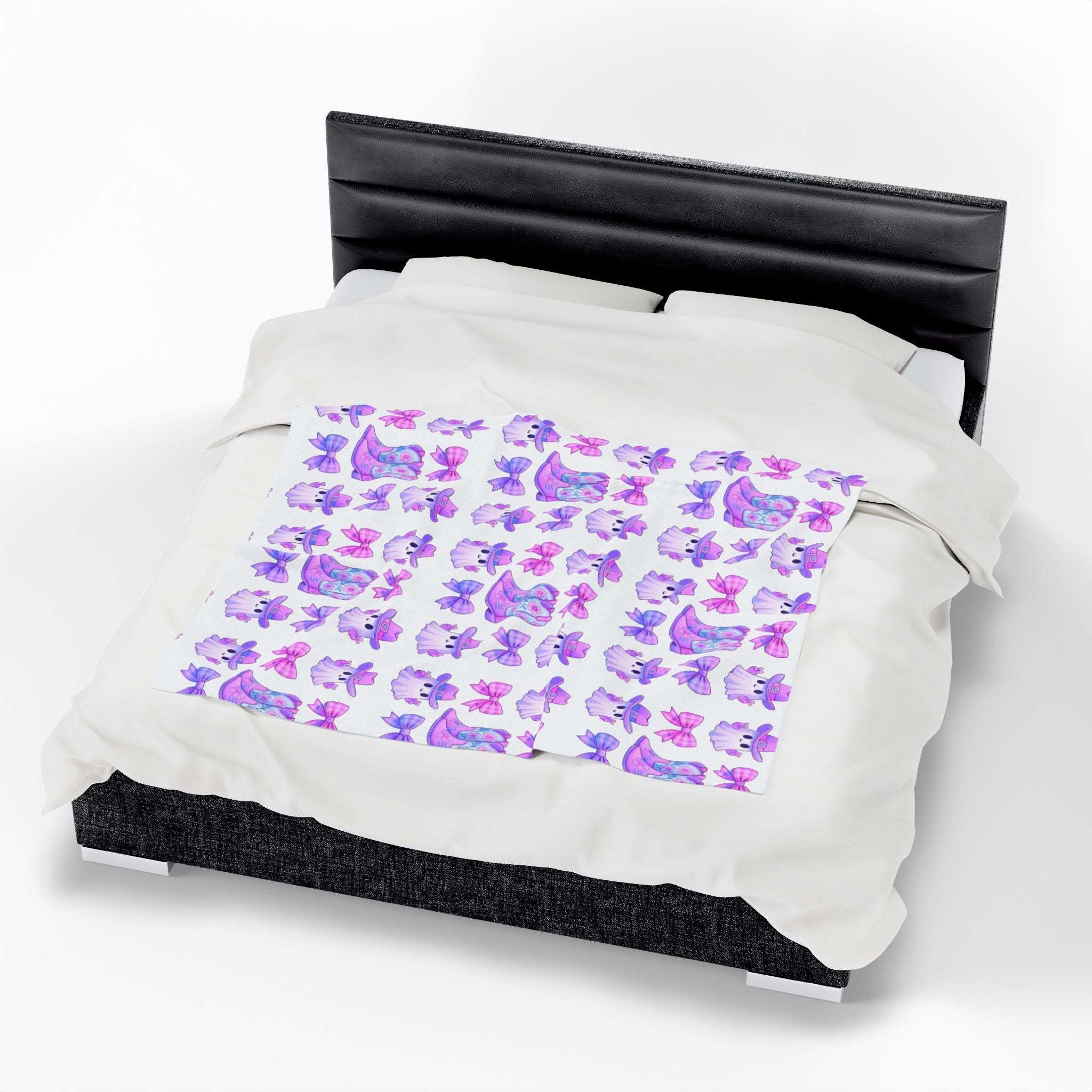 Pink and Purple Ghost Soft Plush Throw Blanket - TeninoVentures