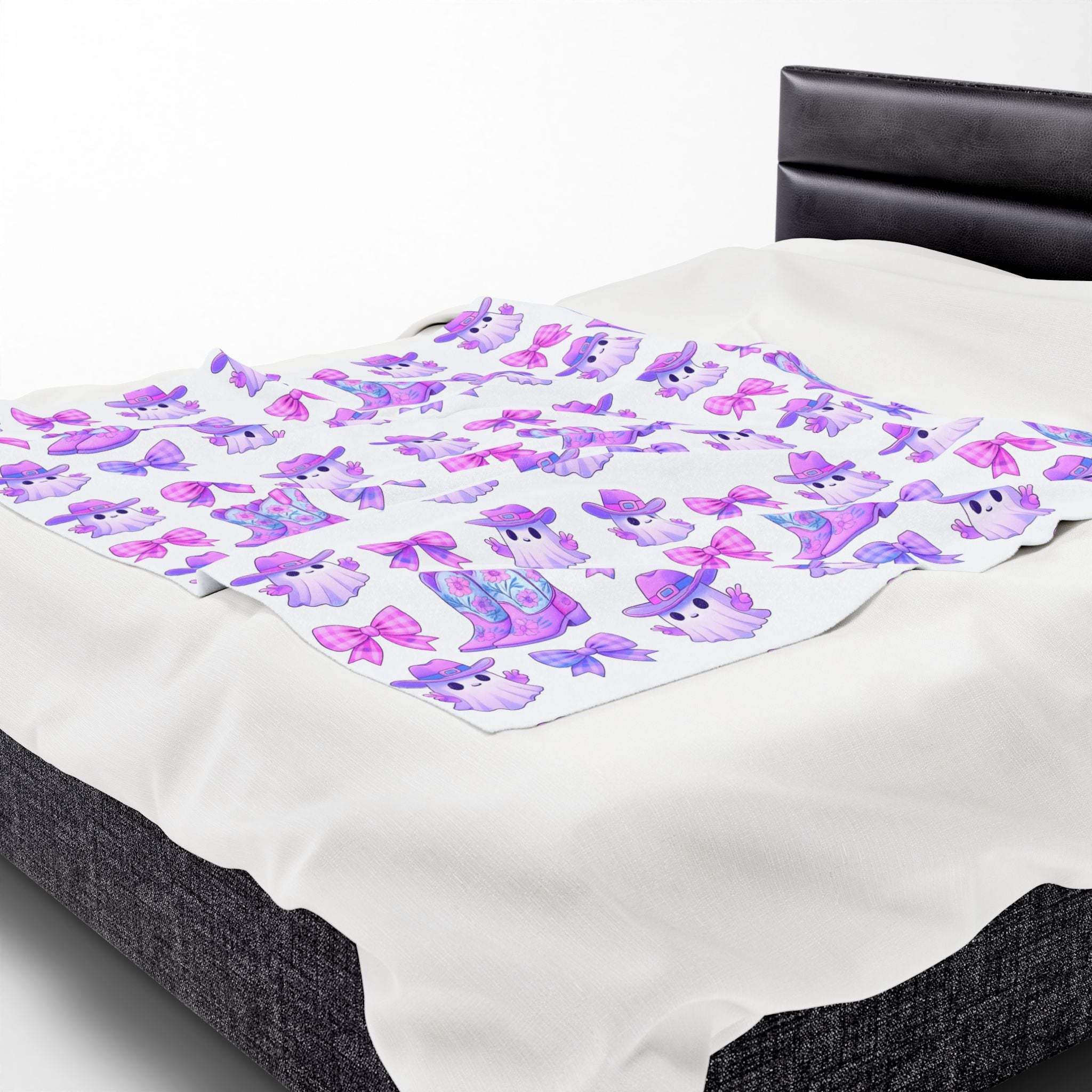 Pink and Purple Ghost Soft Plush Throw Blanket - TeninoVentures
