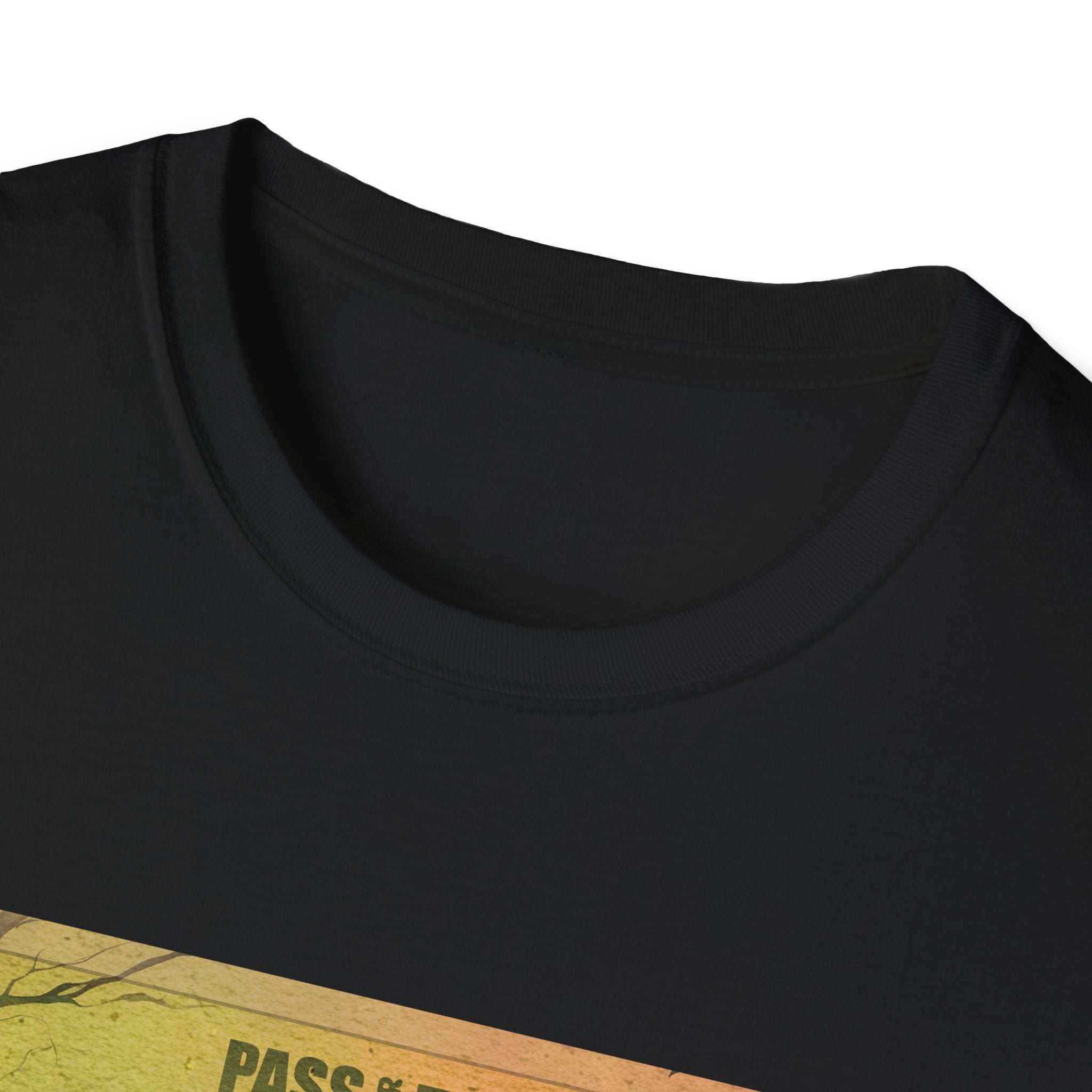 Vintage Giant Zombie Halloween Movie Ticket Unisex T-Shirt - TeninoVentures