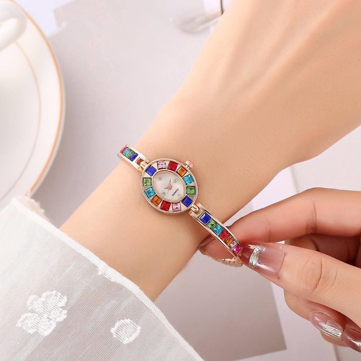 Small Oval Colorful Crystals Watch - Fashion Korean Style Quartz