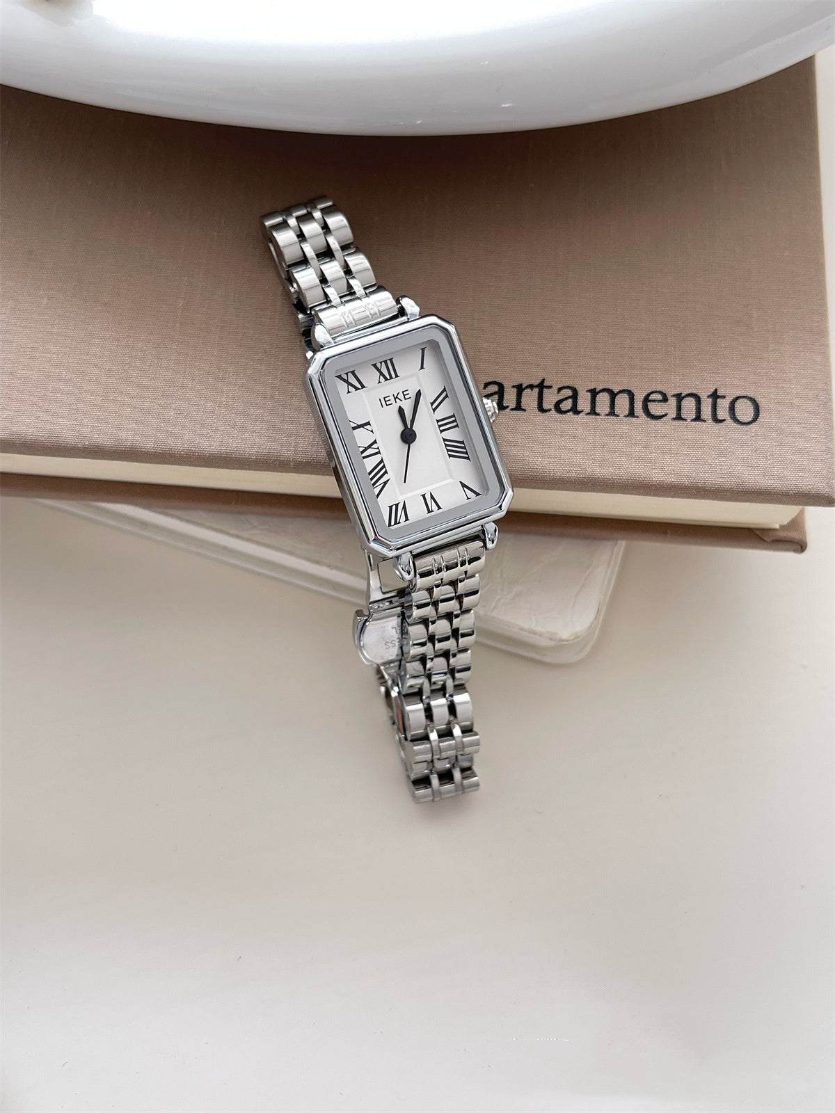 Steel Belt Retro Small Dial Simple Women Quartz Watch - TeninoVentures
