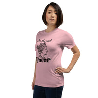Real Queen T-Shirt - Bold Royal Graphic Tee for Feminine Empowerment